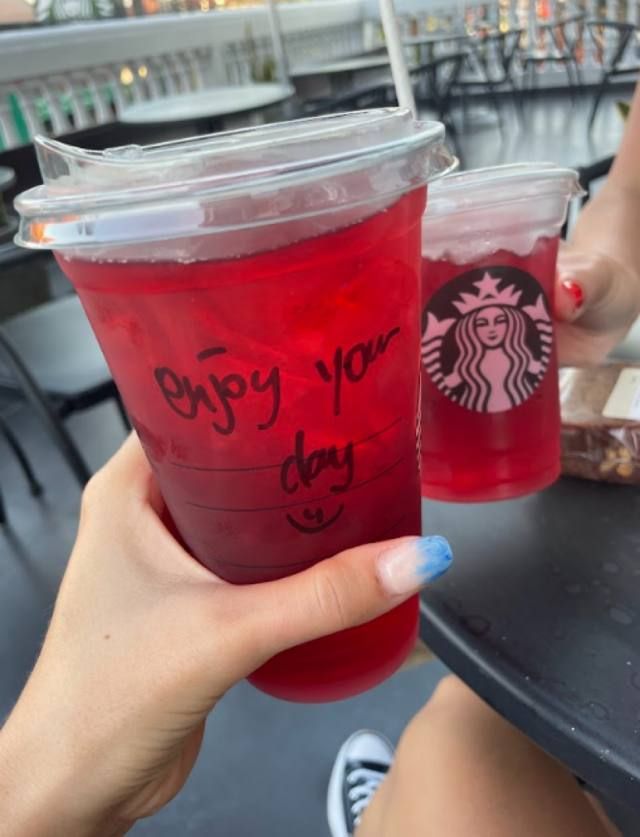 JUST A NORMAL LADY LOOKING FOR A REGULAR FUN MATE. MASSAGE,THERAPIST CATERING TO MEN WHO NEED A PROFESSIONAL MASSAGE IN A PER - Image 3